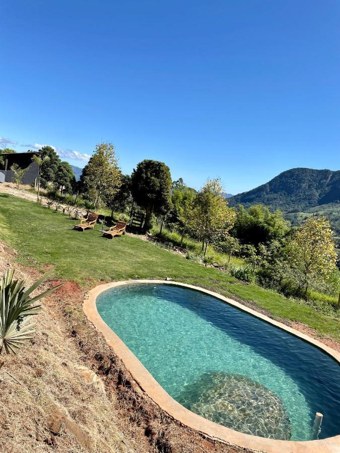 Rancho Do Paioleiro - Suites Sao Bento do Sapucai Exterior photo